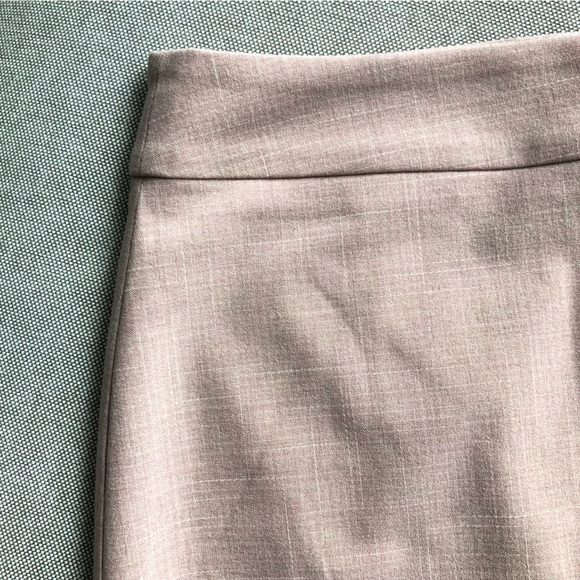 Le Chateau Pink Pencil Skirt NWOT - Picture 3 of 6